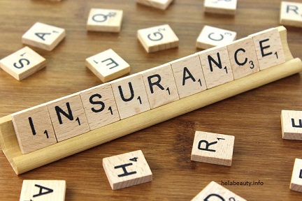 The image shows that health insurance important foe healthy lefe